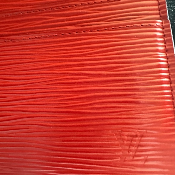 Louis Vuitton red epi leather Sarah wallet - Picture 8 of 10